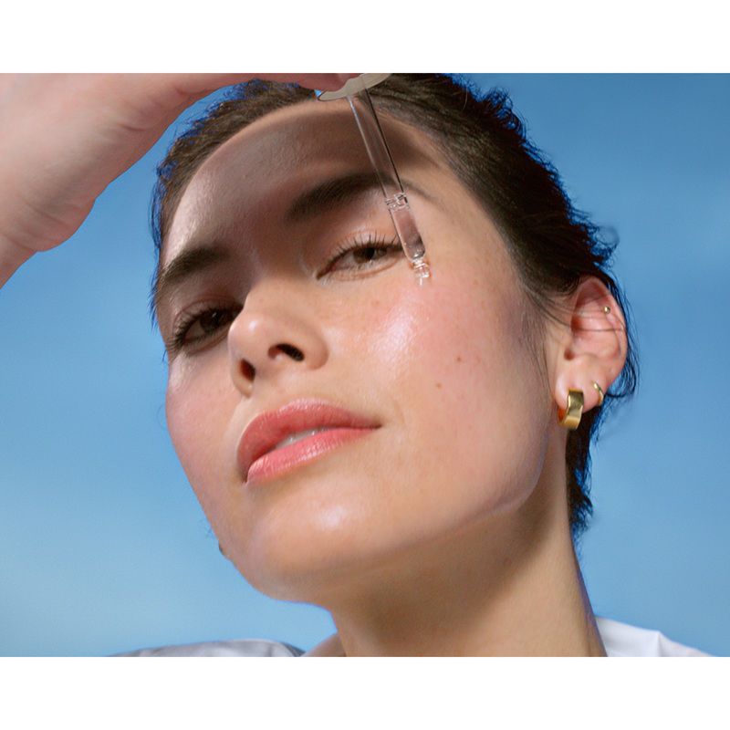 Rozjasnujuce serum