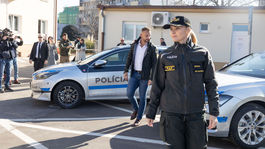 Dizaj policajných áut / Policajné auto / Jana Maškarová / Matúš Šutaj Eštok /
