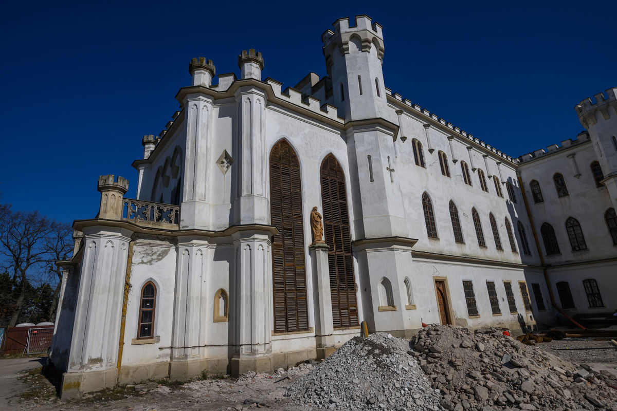 Rusovce, kaštieľ