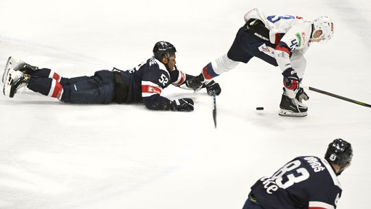 Toľko zápasov neprehral ani v KHL. Slovan pokračuje v mizérii, fanúšikovia sa mu otočili chrbtom nevídaným gestom