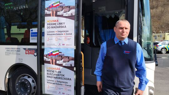 Prvý autobus symbolicky vypravili v stredu 12....