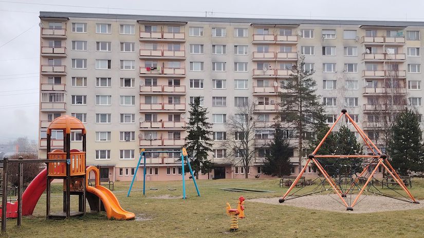 Čierne sadze sa objavujú aj na detskom ihrisku.