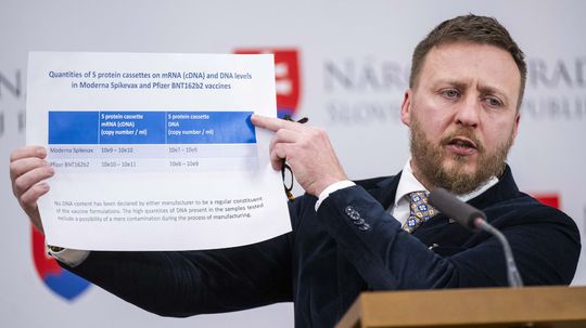 Lekárska fakulta Univerzity Komenského odsudzuje Kotlárove vyjadrenia, označila ich za zavádzajúce a nezodpovedné