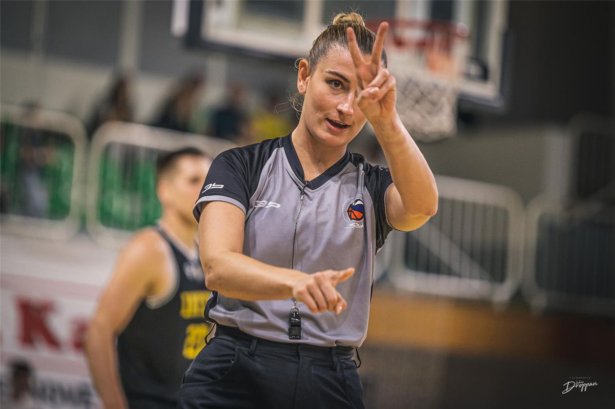 Veronika Obertová.
