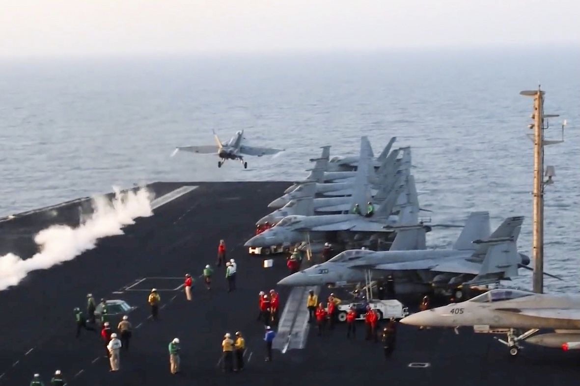 Jemen, Húsíovia, USS Harry S. Truman