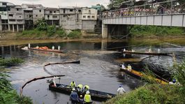 Oil / Spill / Viche river /