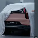 Volvo EX60 - uniknutá snímka hlineného modelu 2025