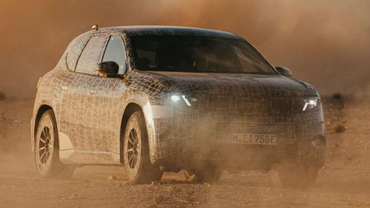 BMW iX3 - testovacie prototypy 2025