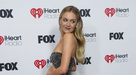 Speváčka Kelsea Ballerini v kreácii Alexander Vauthier.