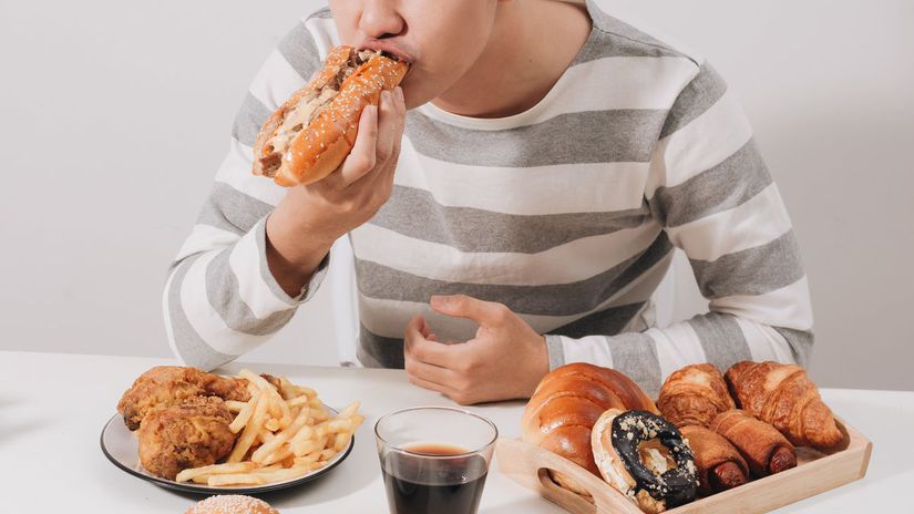 nezdravé jedlo, stravovacie návyky, hotdog