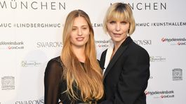 Cosima Auermann a slávna modelka Nadja Auermann v roku 2017.