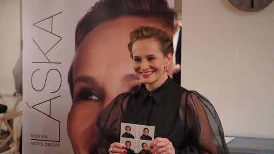 Monika Absolonová so svojím nový albumom Láska.