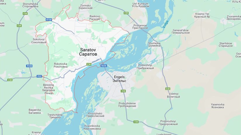 Saratov a Engeľs na rieke Volga