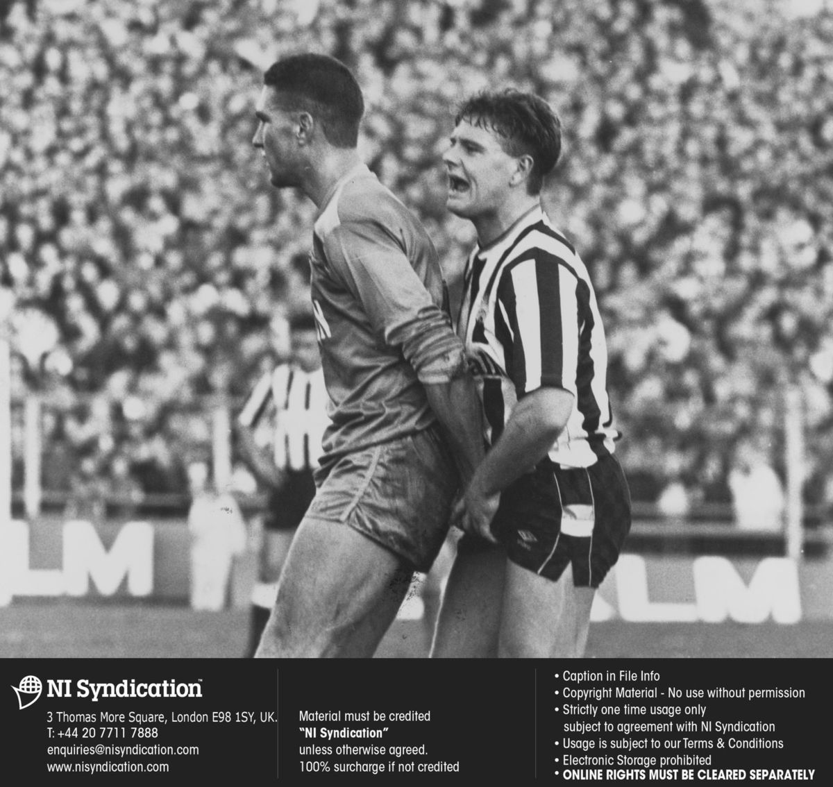 Legendárna fotografia - Vinnie Jones a Paul...