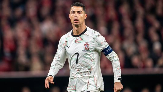 Cristiano Ronaldo sa stal prvým Portugalčanom, ktorý reprezentoval počas 22 po sebe idúcich rokov