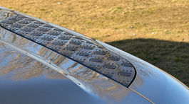 Land Rover Defender 110 P400 X-Dynamic HSE (2025)