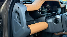Land Rover Defender 110 P400 X-Dynamic HSE (2025)