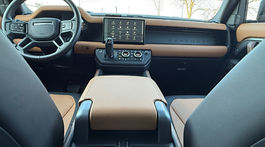 Land Rover Defender 110 P400 X-Dynamic HSE (2025)