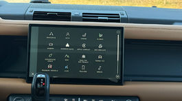 Land Rover Defender 110 P400 X-Dynamic HSE (2025)