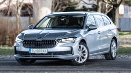 Škoda Superb 1,5 TSI iV - test 2025