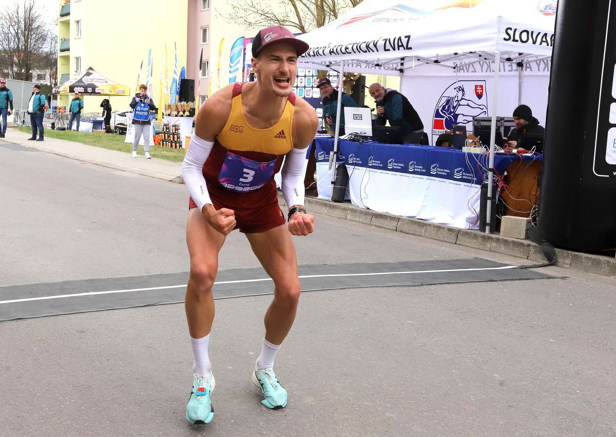 SR Atletika chôdza Dudince černý