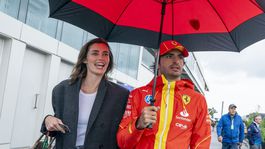 15. Carlos Sainz a Rebecca Donaldsonová