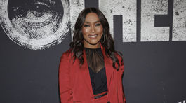 Herečka Angela Bassett.
