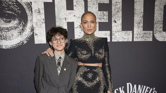 Speváčka a herečka Jennifer Lopez so svojou...