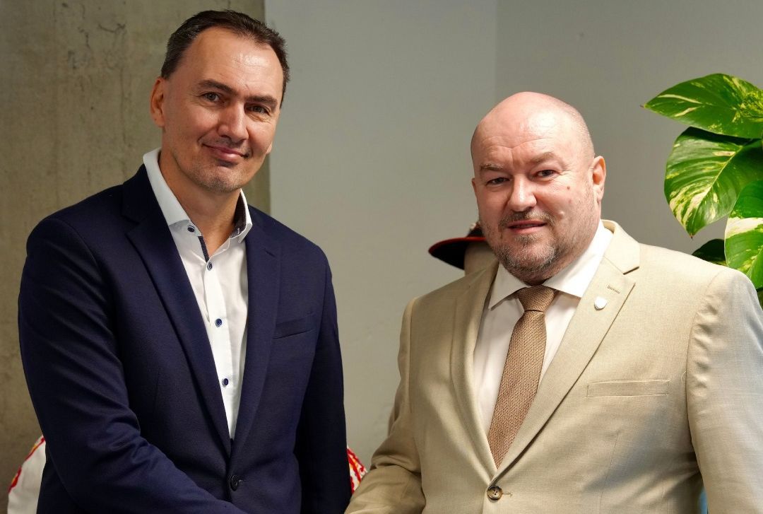 Prezident SZĽH Miroslav Šatan s ministrom...