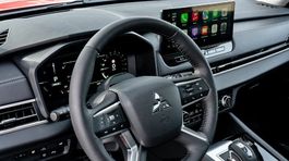 Mitsubishi Outlander - 2025