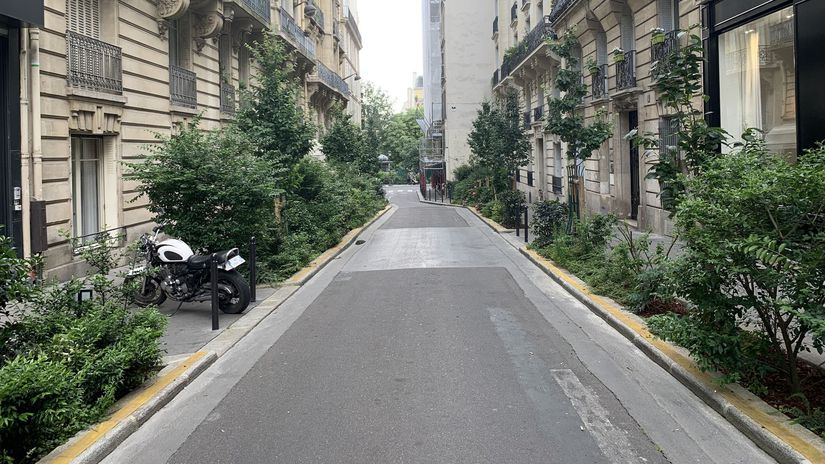 Rue Pierre Haret - Paris IX  FR75  - 2021-06-28...