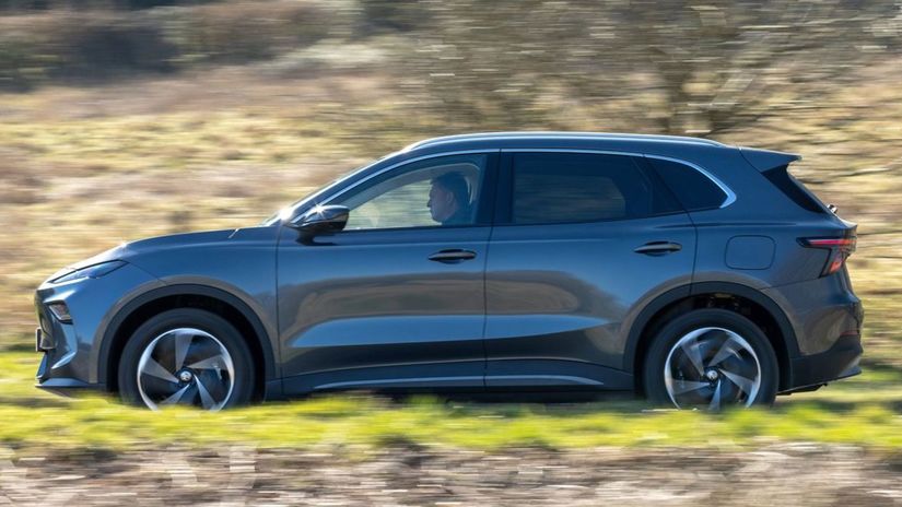 MF S5 poháňa zadný elektromotor s výkonom 170...