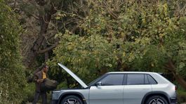 Retro modely Rivian R3 a R3X