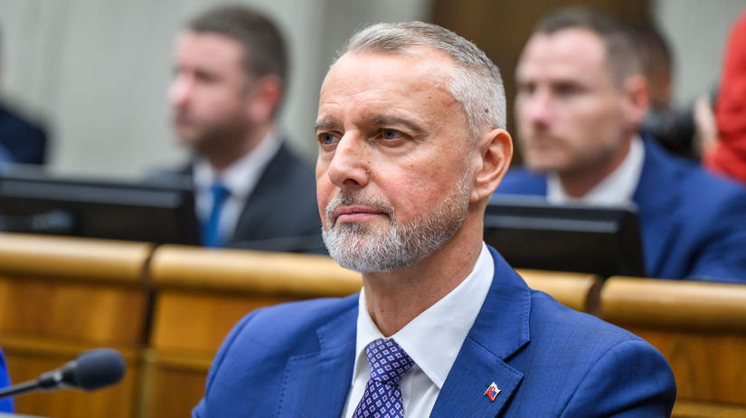 Na snímke poslanec NR SR Richard Raši (Hlas)...