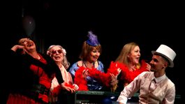 Štúdio L + S Najstaršie remeslo Gabriela Dolna  Elena Kuchrikova  Olga Belesova  Marta Sladeckova a Marek Kutnar