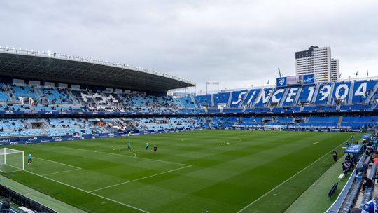 Na obzore je súboj majiteľov Liverpoolu a PSG. Obaja túžia po kúpe "Ančovičiek", chcú oprášiť ich zašlú slávu