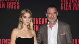 Herec Liev Schreiber a jeho snúbenica Taylor...
