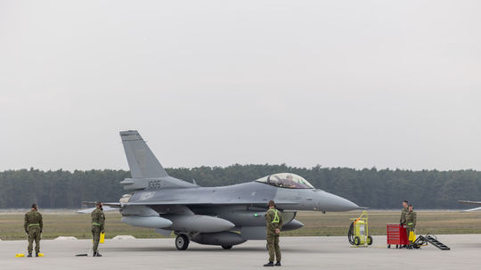 Hotovo. Američania vyrobili už všetkých 14 slovenských stíhačiek F-16