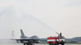 Prílet Kuchyňa F18 autor: Robert Hüttner