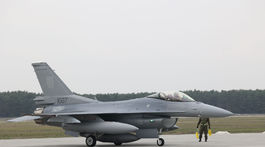 Prílet Kuchyňa F18 autor: Robert Hüttner