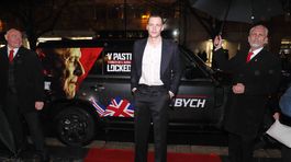 Herec Bill Skarsgård zavítal do Prahy na premiéru filmu V pasci. 