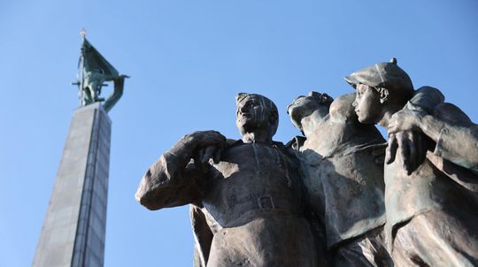 Vláda SR si pripomína 80. výročie oslobodenia...