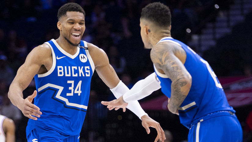Bucks 76ers Basketball