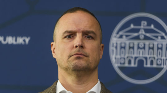 Ficov poradca sa pred súd postaví vo februári