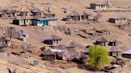 Lesotho, Afrika, dedina, chudoba, chatrče, domy,