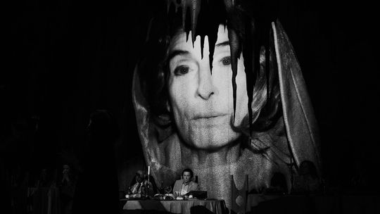 Zuzana Kocúriková ako prízrak v hre Gianiny...