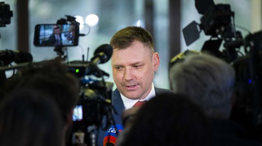 Účelové a úplne zbytočné, reaguje SNS na Tarabu. Strana chce korektnú spoluprácu