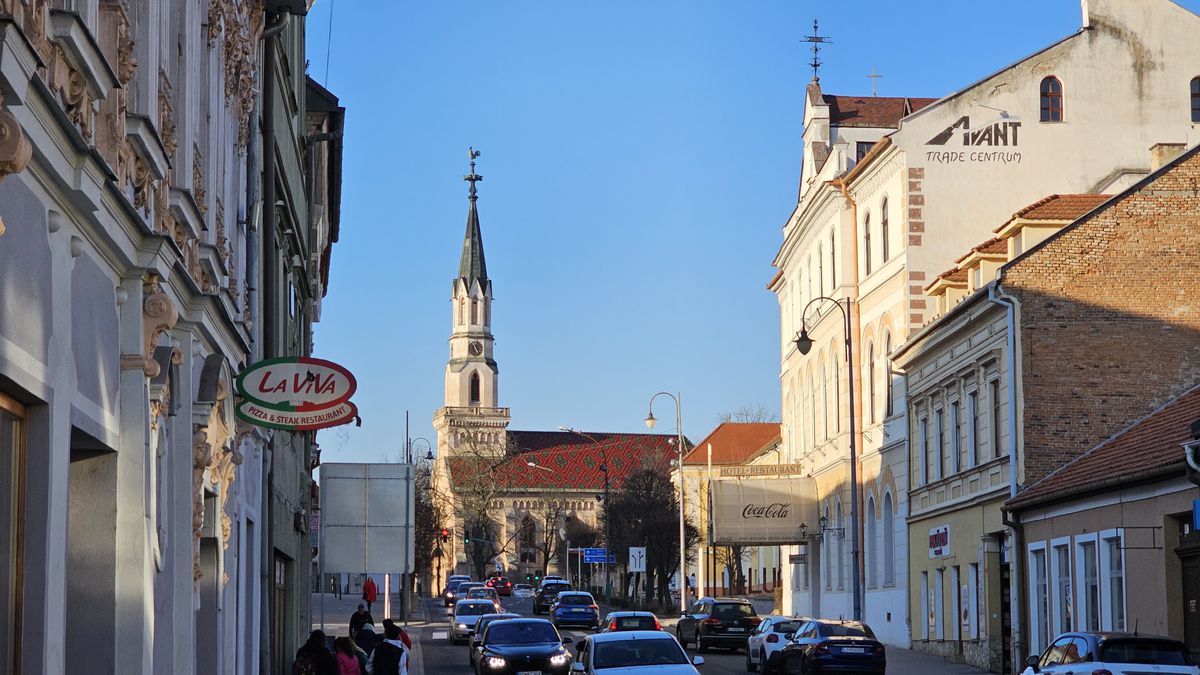 Kalvínsky kostol na Kubínyiho námestí v Lučenci