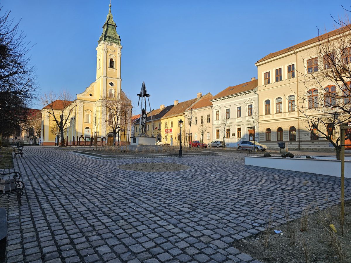 Rímskokatolícky kostol na Kubínyiho námestí v...