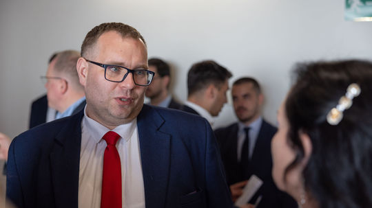 Ombudsman podal pripomienky k zákonu o politických stranách a hnutiach